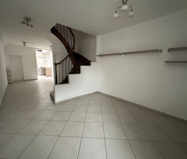 Location Maison 7 pièces 146 m2 à Saint-Quentin - Photo 1