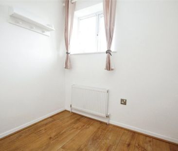 4 bedroom terraced house to rent - Photo 4