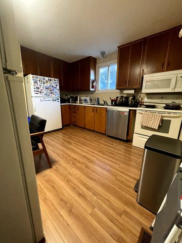 4-64 Woodstone Crescent, Kingston, ON K7M 6K9 - Photo 4