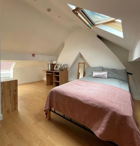 Mackintosh Place, Cardiff - Photo 3