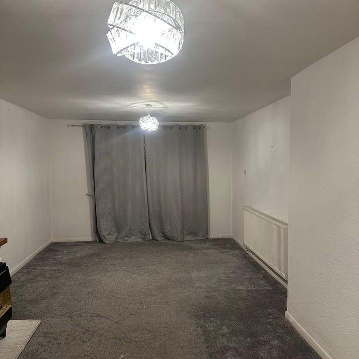 3 Bed Semi-Detached House, Beckhampton Road, NG5 - Photo 1