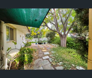 13 Slade Street, Bayswater, WA 6053 - Photo 1
