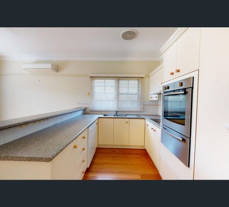 1/71 Kenrick Street, Merewether, NSW 2291 - Photo 3