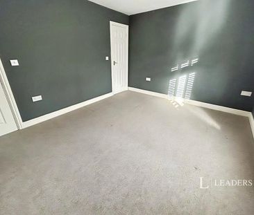 2 bedroom semi-detached house to rent - Photo 6