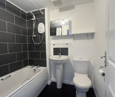 2 bedroom terraced house to rent - Photo 3