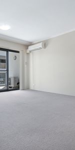 GREAT LOCATION, SECURE PARKING - Photo 4