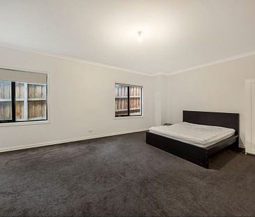 10-bedroom shared house, Elgar Road - Photo 3