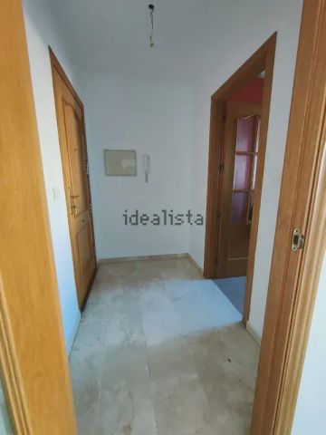 Alquiler de piso en Calle San Millán s/n - Photo 3