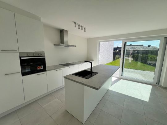 Huis - Te huur - Photo 1