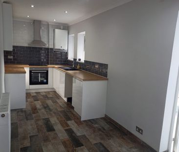 Trallwn Road, Llansamlet, SWANSEA - Photo 5