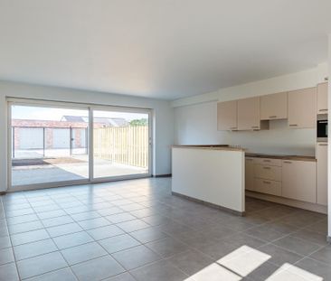 Appartement met 2 slpk, tuin en garagebox - Photo 2