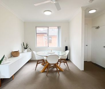 Furnished Two Bedroom Apartment - Photo 4