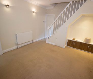 2 bedroom terraced house to rent - Photo 1