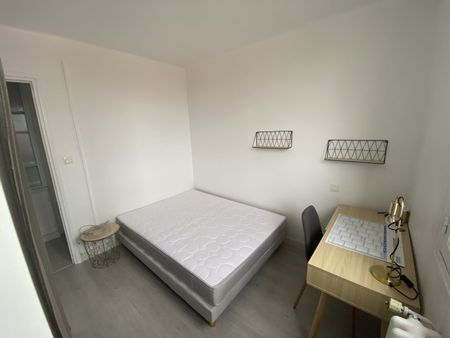 Chambre meublé -Appartement meublé de type 5 pour COLOCATION - Photo 4