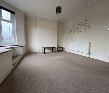 2 bedroom duplex to rent - Photo 2