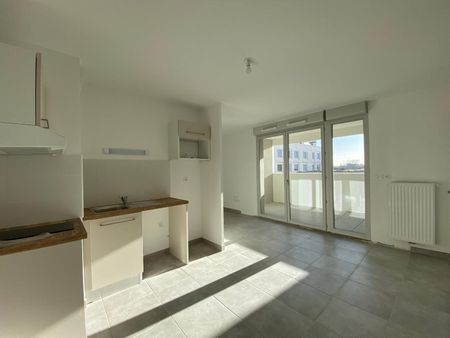 Près d'Arènes - T2 - 34.00 M² - Photo 2