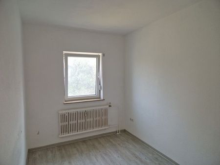 Auf gute Nachbarschaft: günstige 3-Zimmer-Wohnung - Foto 5