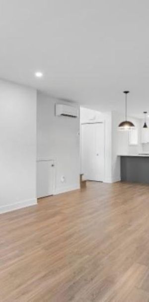 4 1/2 à louer - Photo 1