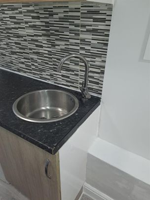 Smith Street, Surbiton KT5, London - Photo 1