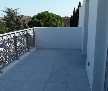 T3 AVEC TERRASSE ET PARKING - Photo 2