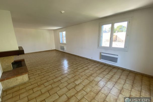 Haut de villa 121 m2, 3 chambres, terrasse, jardin - Lamalgu - Photo 1