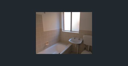 First Floor- 2 bedder - Photo 4