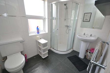 House Share - Trent Boulevard, West Bridgford, NG2 - Photo 3