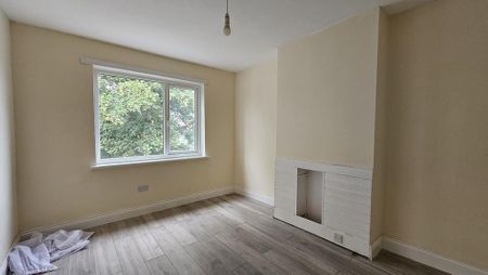 3 bedroom end of terrace house to rent - Photo 5