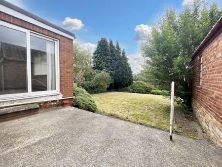 3 bed bungalow to rent in DH4 - Photo 4