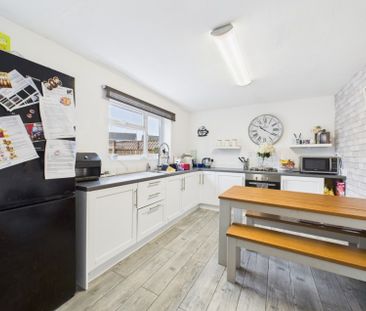 Carter Road, Cheltenham, GL51 - Photo 4