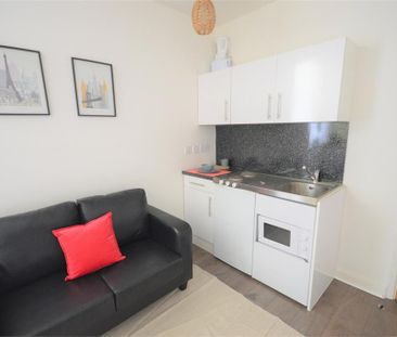 Studio to rent - Photo 5