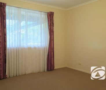 COSY THREE BEDROOM HOME! - Photo 6