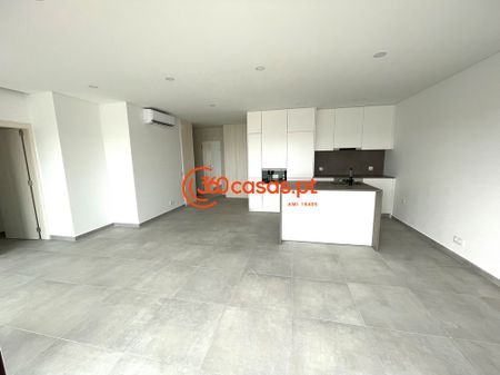 Para arrendamento - Penthouse T3 com vista mar e box para 3 carros no Montenegro, Faro - Photo 2