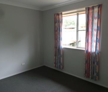 OXLEY VALE - Two Bedroom Unit, Quiet Area - Photo 5