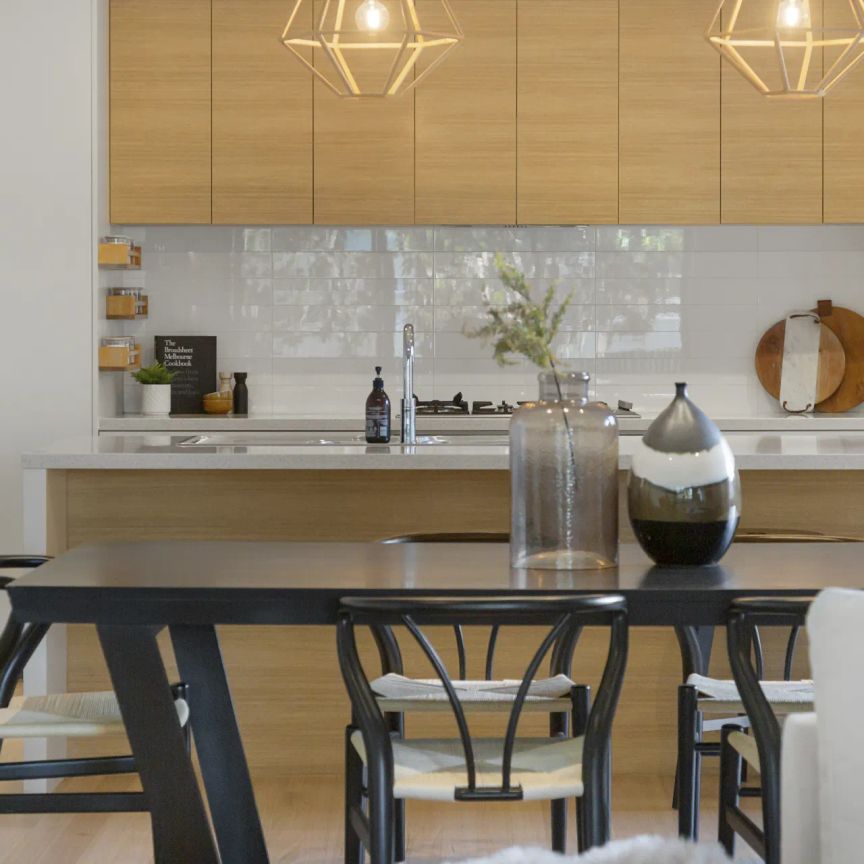 CONTEMPORARY LIFESTYLE ON THE BEACH EDGE! - Photo 1