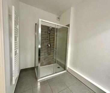 Location Appartement 3 pièces 66m² BORDEAUX 33800 - Photo 3