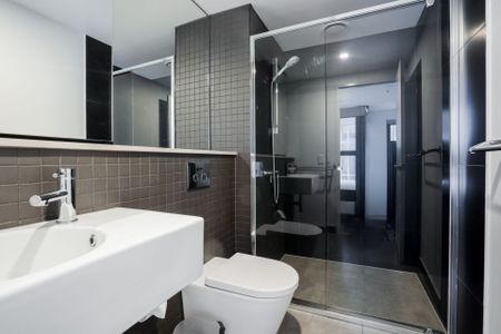 Executive style apartment with modern amenities - Photo 5