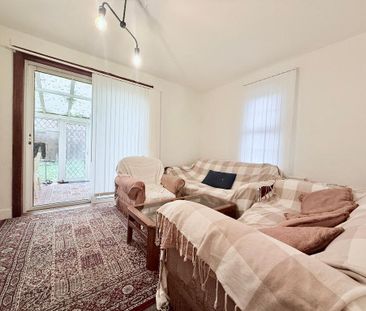 House share to rent - Photo 1