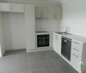 Modern, Low-Maintenance Living in a Convenient Marsden Location - Photo 3