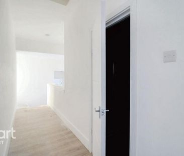 3 bedroom apartment to rent - Photo 5