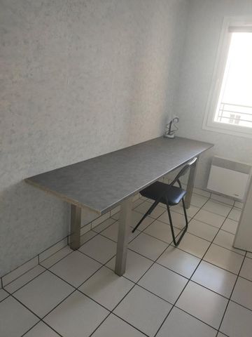 Location Appartement 2 pièces 53m² LE HAVRE 76600 - Photo 5
