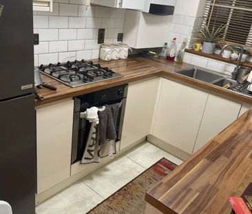 Room in a Shared House, Jasmine Close, IG1 - Photo 6