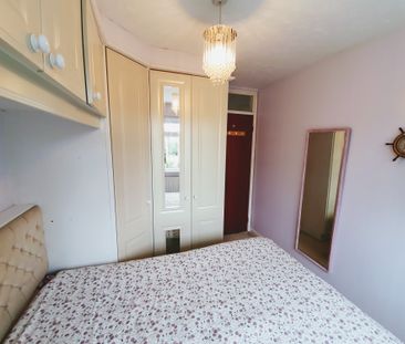 3 bed Link Detached House in state farm avenue , Orpington, BR6 7TN - Photo 5