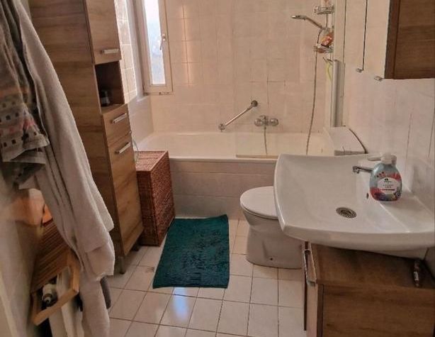 Wunderschöne 2,5 Zimmer Dachgeschoss-Altbauwohnung - Photo 1