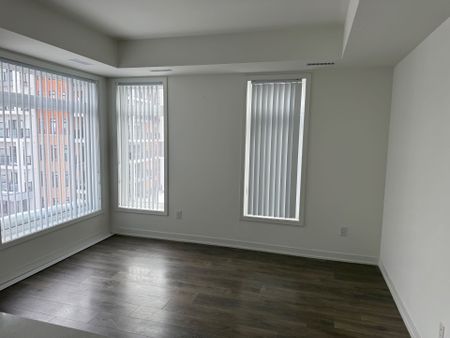For Lease - 130 Canon Jackson Drive Unit# 402, Toronto, Ontario - Photo 2