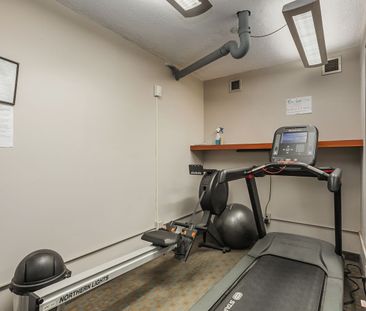 For Lease - 720 Spadina Avenue Unit# 904, Toronto, Ontario - Photo 4