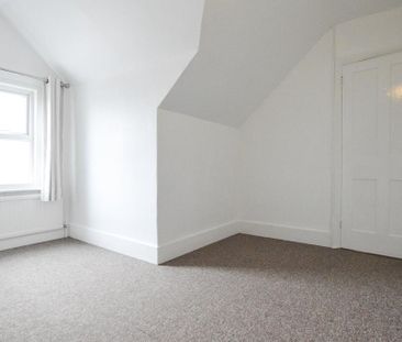 2 bedroom maisonette to rent - Photo 3