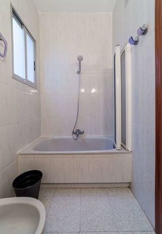 Carrer de Sagunt, Valencia, Valencian Community 46009 - Photo 5