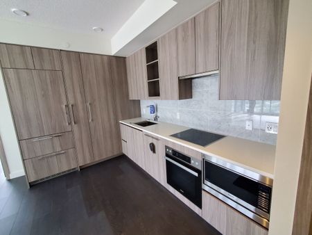 For Lease - 95 McMahon Drive Unit# 2009, Toronto, Ontario - Photo 5