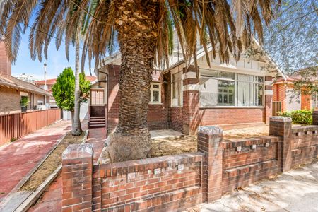 2 Gladstone Street Burwood - Photo 5
